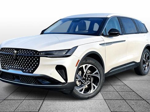 New 2026 Lincoln Nautilus Premier image 2