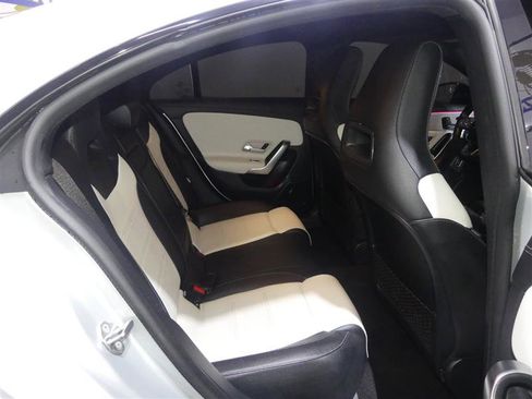 Used 2022 Mercedes-Benz CLA 35 AMG 4MATIC image 28