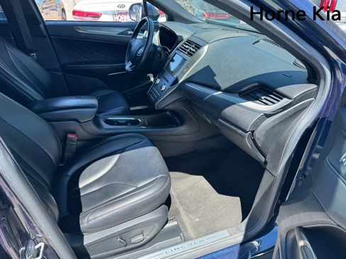 Used 2016 Lincoln MKC Premiere FWD image 27
