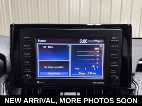 Used 2021 Toyota RAV4 LE FWD image 36