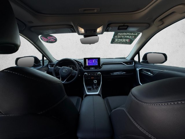 Used 2024 Toyota RAV4 XLE Premium FWD image 18