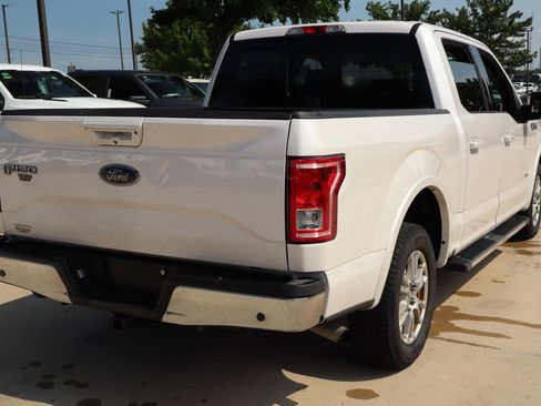 Used 2015 Ford F150 Lariat w/ Trailer Tow Package RWD image 3