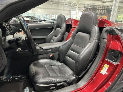 Used 2010 Chevrolet Corvette Grand Sport w/ Preferred Equipment Group RWD image 5