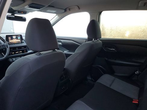 Used 2025 Nissan Rogue SV FWD image 7
