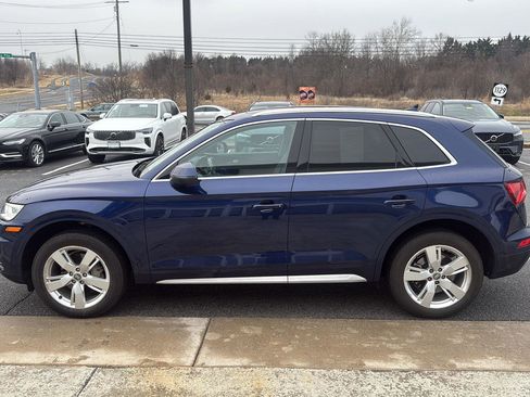 Used 2018 Audi Q5 2.0T Premium Plus w/ Premium Plus Package image 3