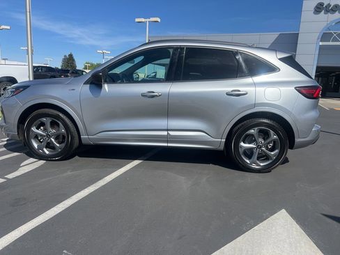 Used 2024 Ford Escape ST-Line image 13