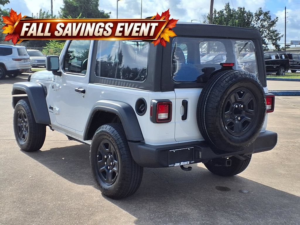 Used 2025 Jeep Wrangler Sport AWD/4WD image 2