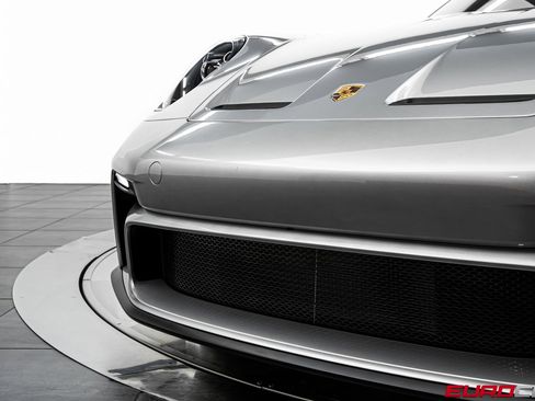 Used 2022 Porsche 911 GT3 image 12