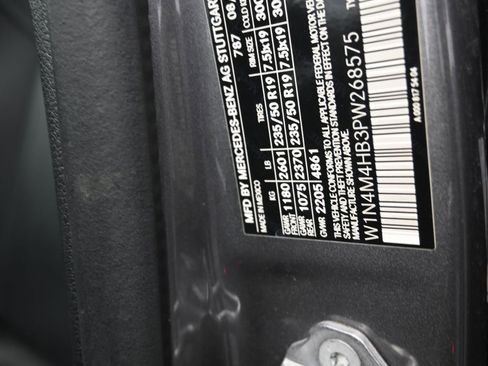 Used 2023 Mercedes-Benz GLB 250 4MATIC image 15