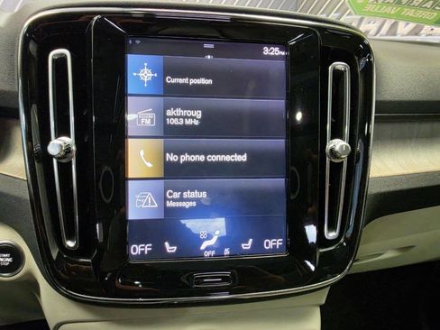 Used 2019 Volvo XC40 T5 Inscription AWD/4WD image 17