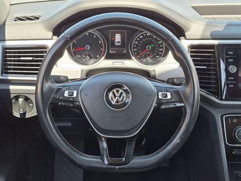 Used 2018 Volkswagen Atlas SEL FWD image 25