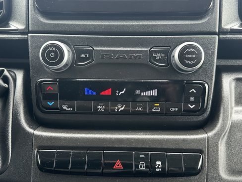 Used 2023 RAM ProMaster 2500 image 30