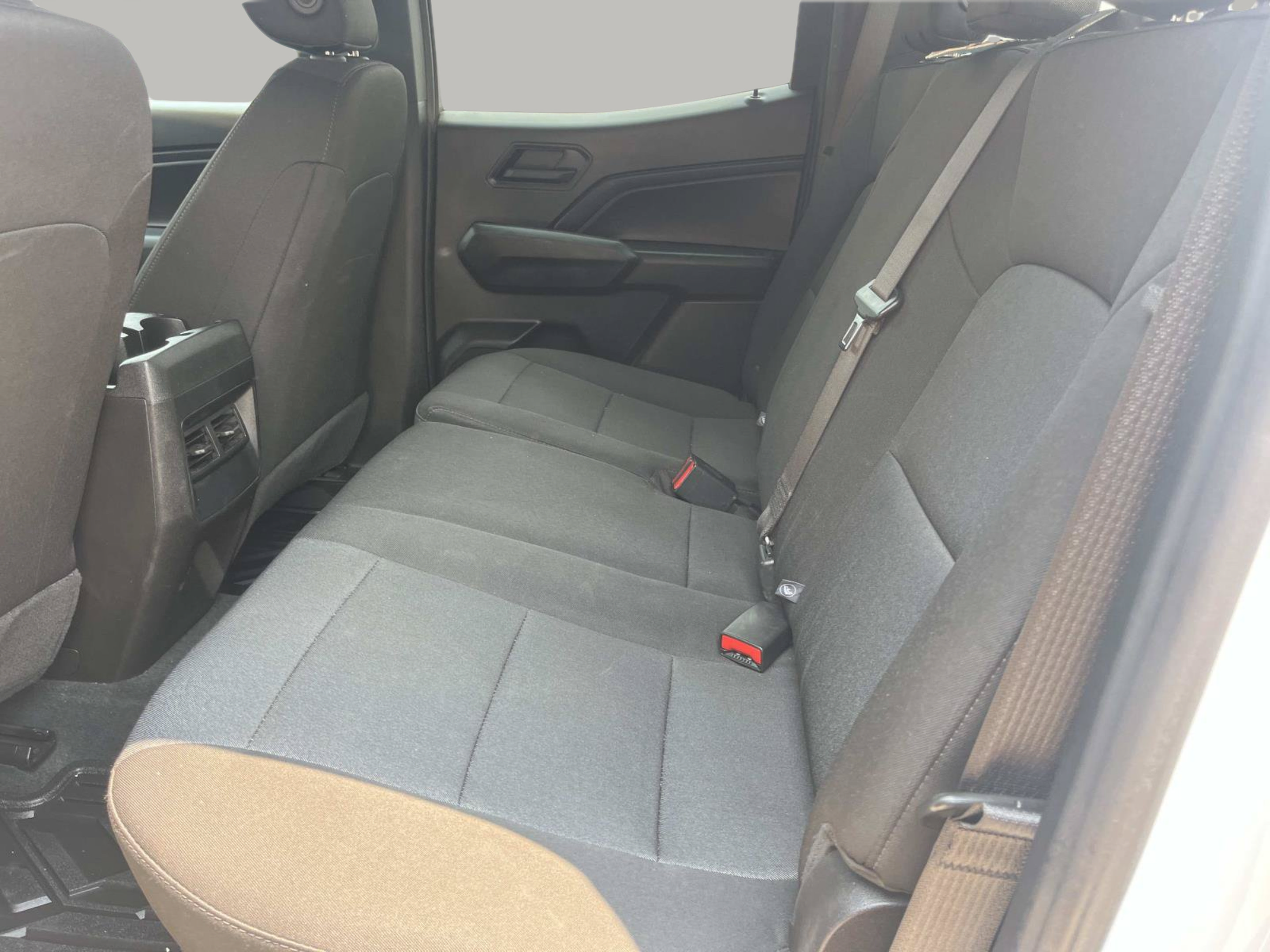 Used 2025 Chevrolet Colorado W/T RWD image 17