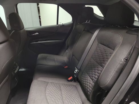 Used 2021 Chevrolet Equinox LT w/ Driver Convenience Package FWD image 19