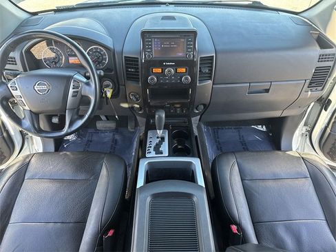 Used 2013 Nissan Titan SL w/ Moonroof Pkg image 9