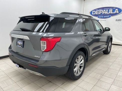 Used 2022 Ford Explorer XLT w/ Equipment Group 202A image 22