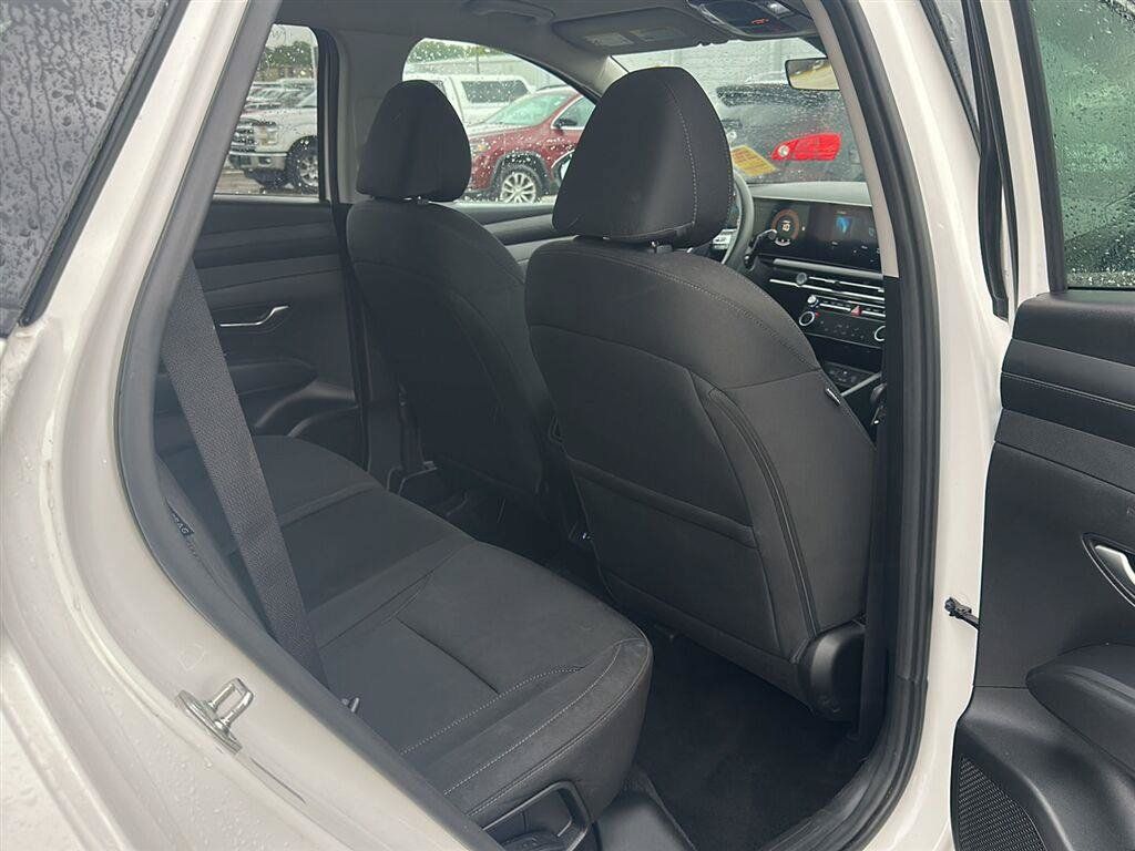 Certified 2025 Hyundai Tucson SEL AWD/4WD image 10