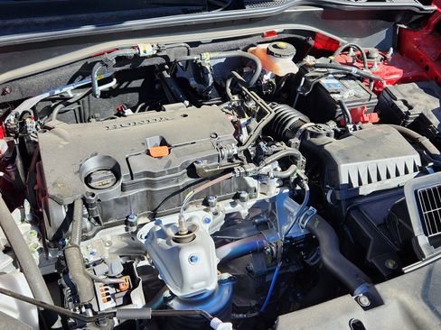 Used 2025 Honda HR-V Sport image 19