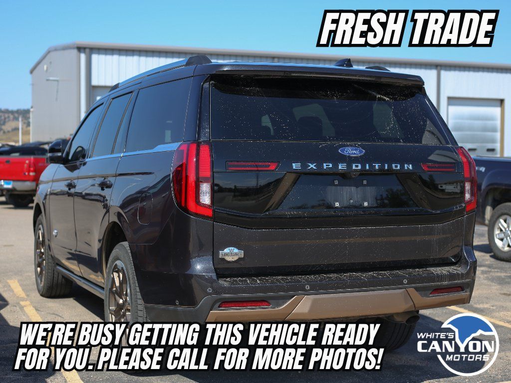 Used 2025 Ford Expedition King Ranch AWD/4WD image 3