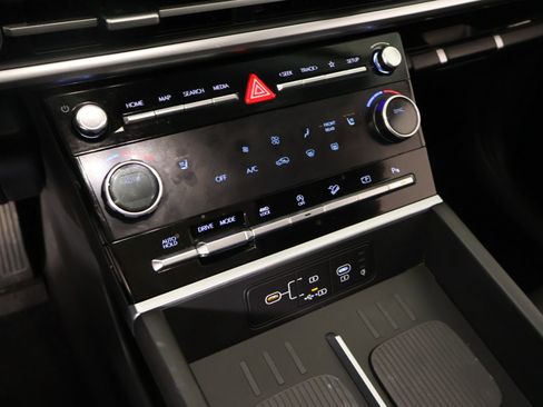 Used 2025 Hyundai Santa Fe XRT image 8