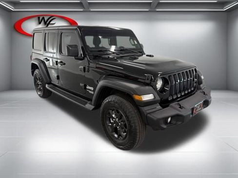 Used 2021 Jeep Wrangler Unlimited Sport AWD/4WD image 3