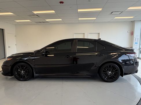 Used 2022 Toyota Camry Nightshade image 4