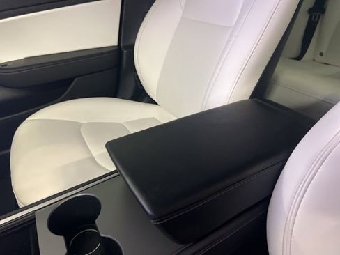 Used 2021 Tesla Model 3 Standard Range Plus image 36