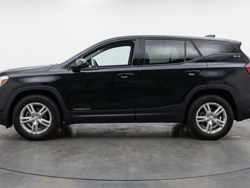 Used 2024 GMC Terrain SLE FWD image 5