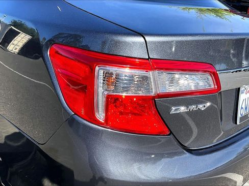 Used 2012 Toyota Camry XLE image 28