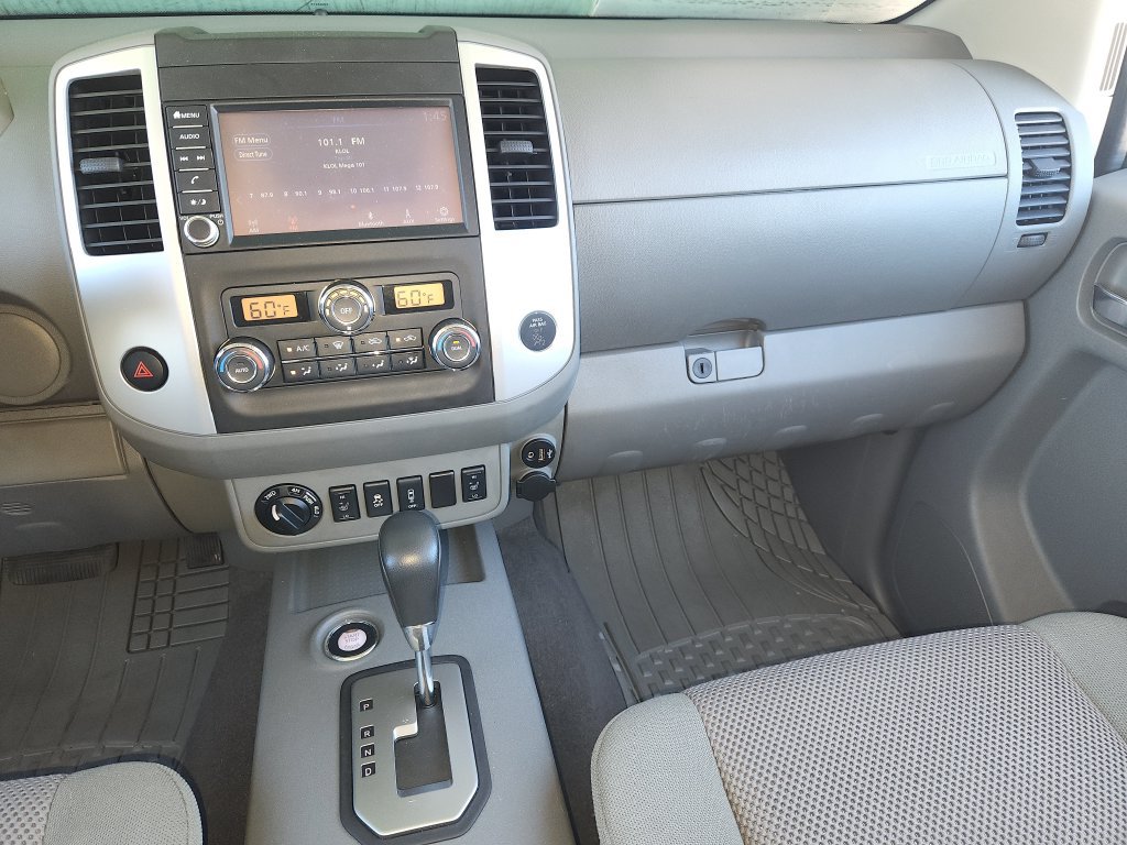 Used 2021 Nissan Frontier SV w/ Midnight Edition Floor Mats AWD/4WD image 17