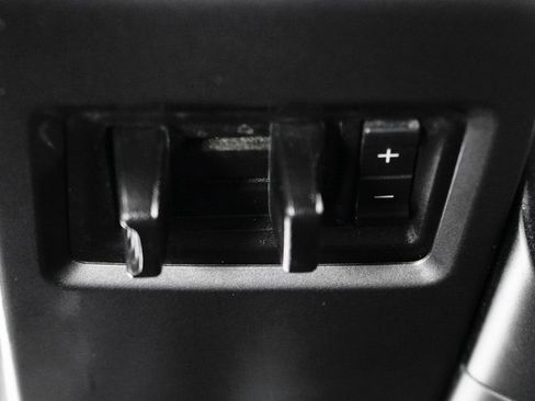 Used 2017 Ford F550 2WD Regular Cab Super Duty image 36