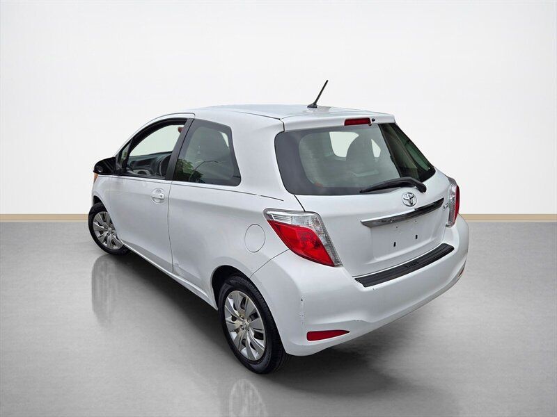 Used 2013 Toyota Yaris L FWD image 6