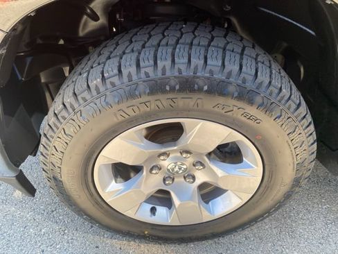 Used 2021 RAM 1500 Big Horn AWD/4WD image 9