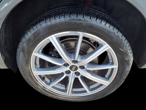 Used 2024 Audi SQ5 Prestige w/ Prestige Package AWD/4WD image 6