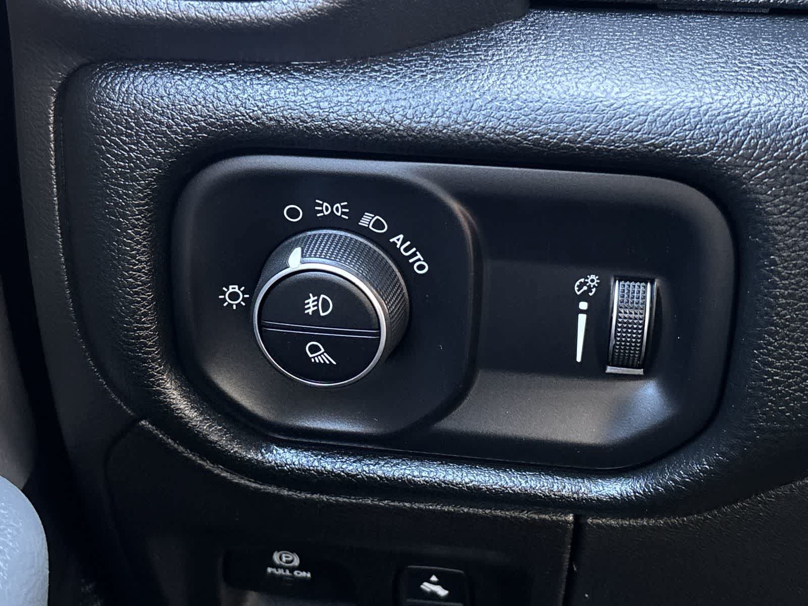 Used 2022 RAM 1500 Big Horn AWD/4WD image 16