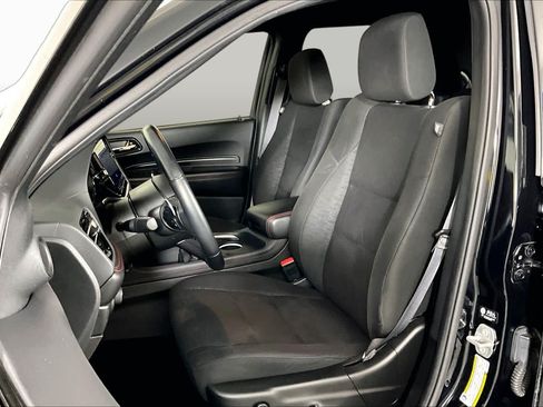 Used 2023 Dodge Durango GT RWD image 8