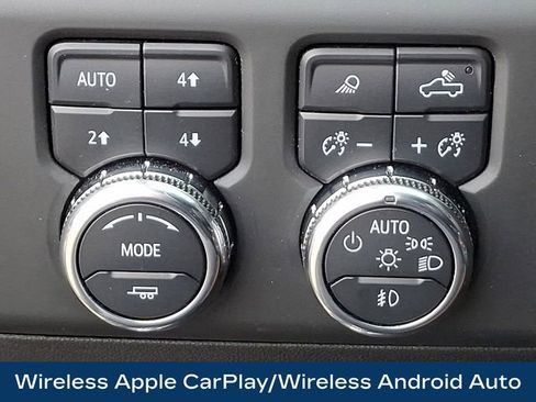 Used 2024 GMC Sierra 1500 Denali Ultimate image 28