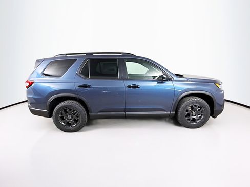 New 2026 Honda Pilot TrailSport image 2