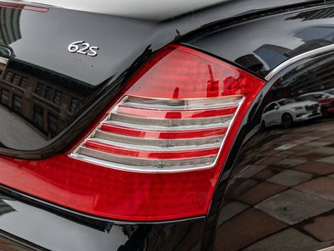 Used 2009 Maybach 62 S RWD image 57