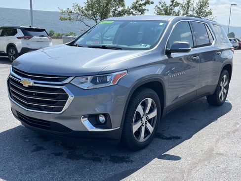Used 2018 Chevrolet Traverse LT AWD/4WD image 12
