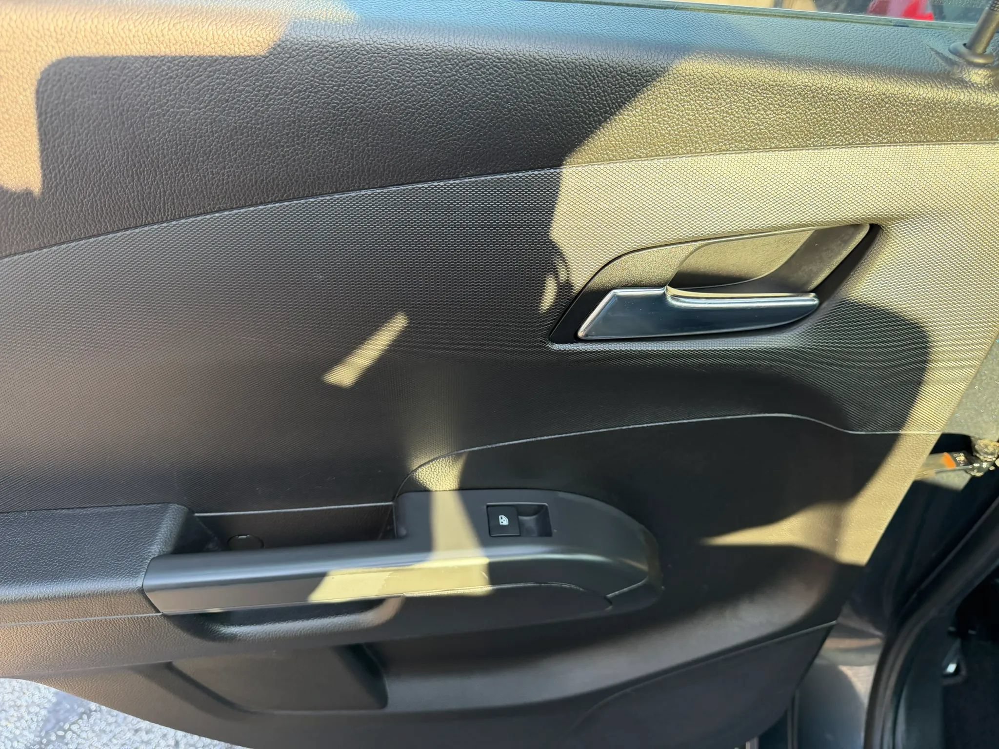 Used 2013 Chevrolet Sonic LT FWD image 17