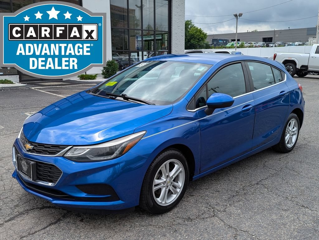 Used 2018 Chevrolet Cruze LT FWD image 2