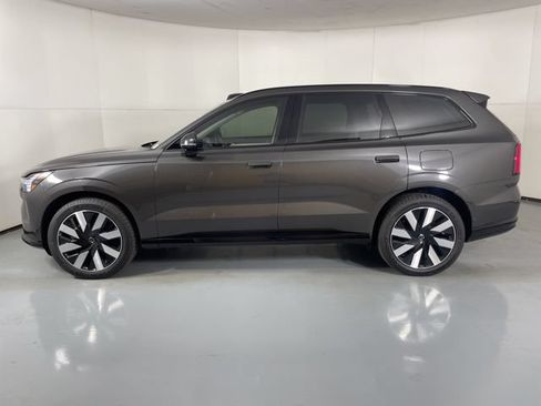 Used 2025 Volvo EX90 Ultra AWD/4WD image 5