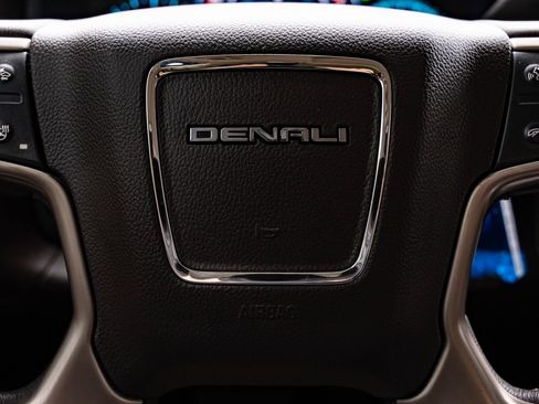 Used 2018 GMC Sierra 1500 Denali w/ Denali Ultimate Package AWD/4WD image 30