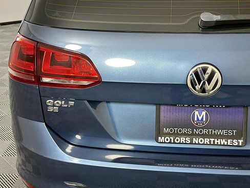 Used 2017 Volkswagen Golf SportWagen FWD image 22