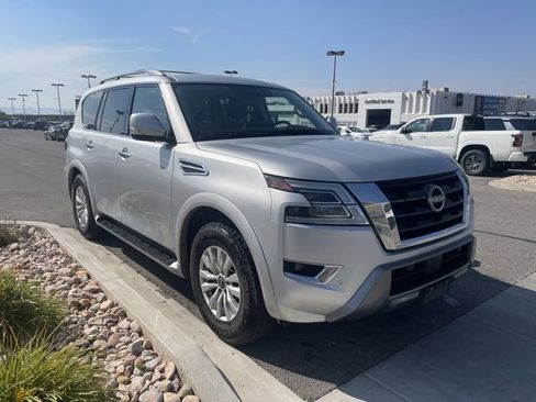 Used 2023 Nissan Armada SV image 3
