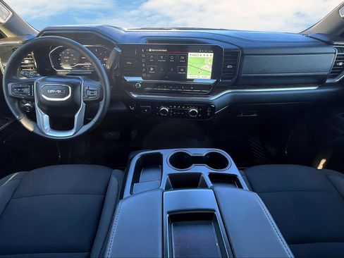Used 2025 GMC Sierra 1500 Elevation image 8