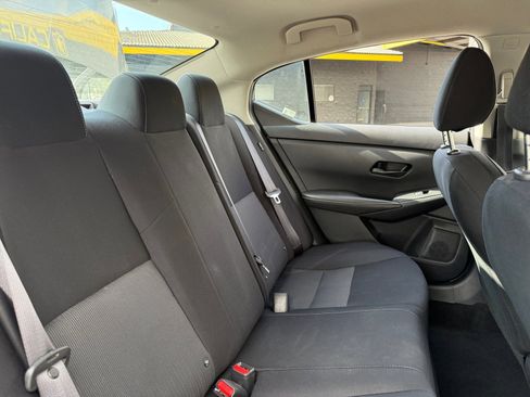 Used 2024 Nissan Sentra SV image 18