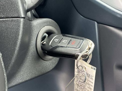 New 2025 Ford Maverick XL image 13