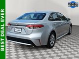 Used 2022 Toyota Corolla LE image 3
